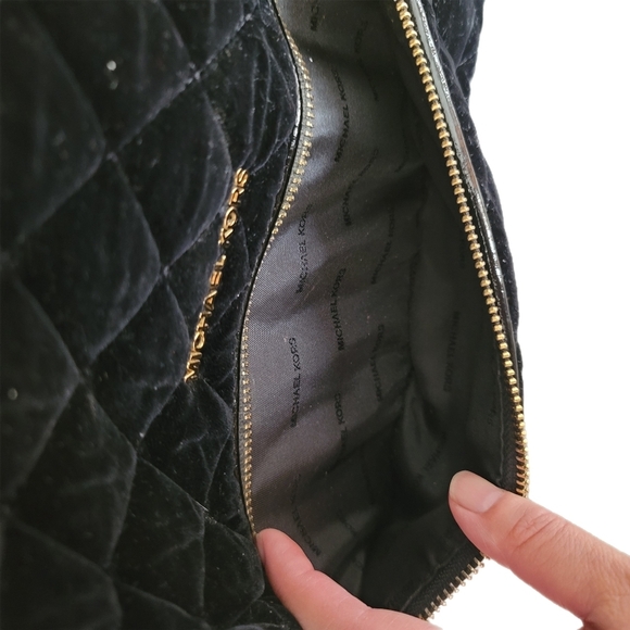 Michael Kors Rhea Zip Backpack Black Velvet Quilted main image 4